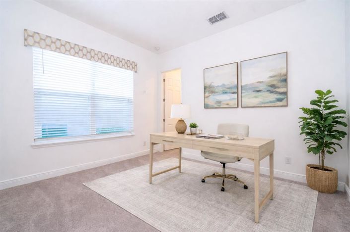 Image No.10-3 Bed House for sale