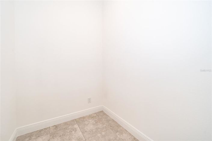 Image No.19-3 Bed House for sale