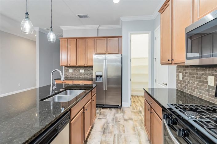 Image No.17-2 Bed Property for sale