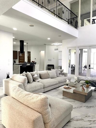 Image No.20-5 Bed House for sale