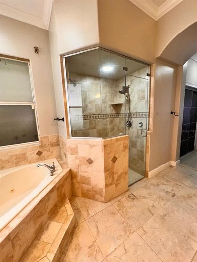 Image No.46-5 Bed House for sale