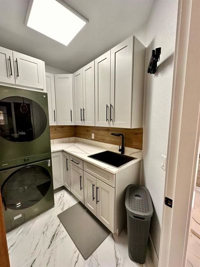 Image No.50-5 Bed House for sale