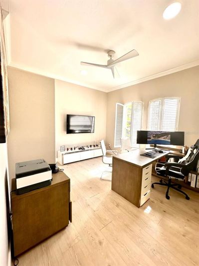 Image No.52-5 Bed House for sale