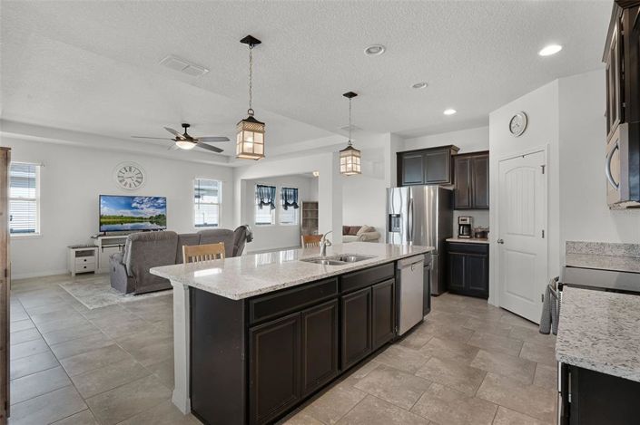 Image No.4-Propriété de 4 chambres à vendre à Kissimmee