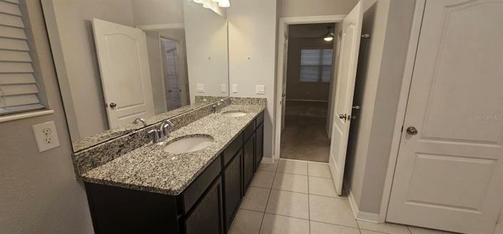 Image No.26-3 Bed Property for sale