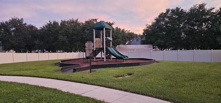 Image No.34-3 Bed Property for sale