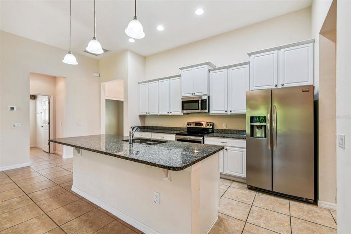 Image No.13-2 Bed Property for sale