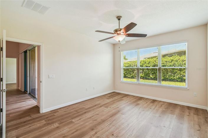 Image No.25-2 Bed Property for sale