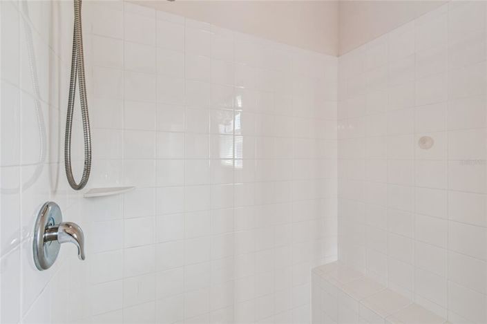 Image No.43-2 Bed Property for sale