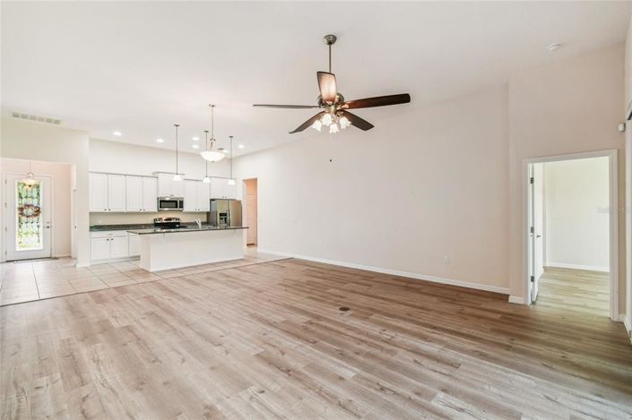 Image No.8-2 Bed Property for sale