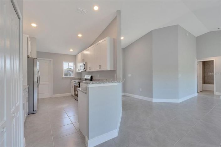 Image No.7-4 Bed Property for sale