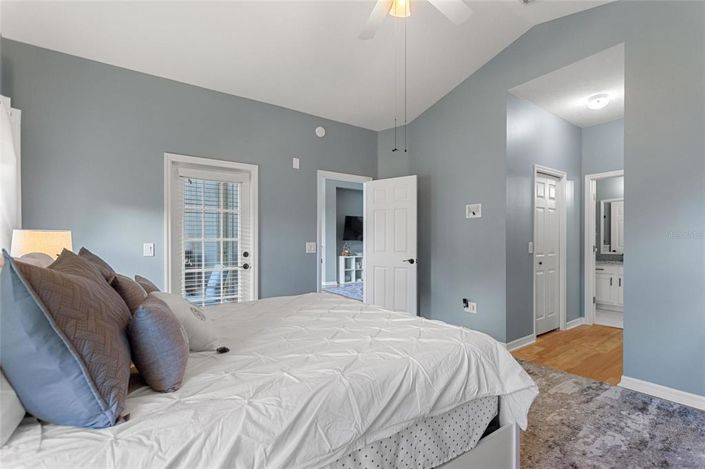 Image No.17-2 Bed Property for sale