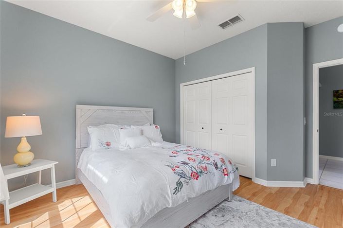 Image No.9-2 Bed House for sale