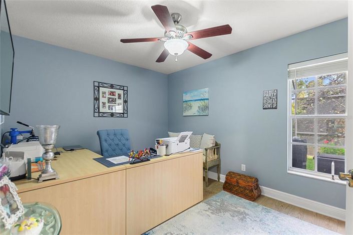 Image No.20-2 Bed Property for sale