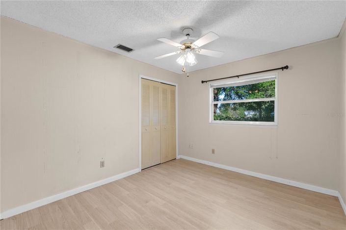 Image No.16-4 Bed Property for sale