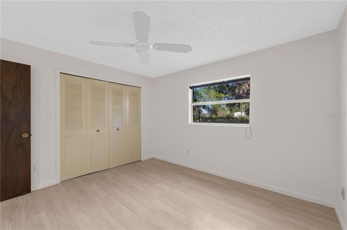 Image No.17-4 Bed Property for sale