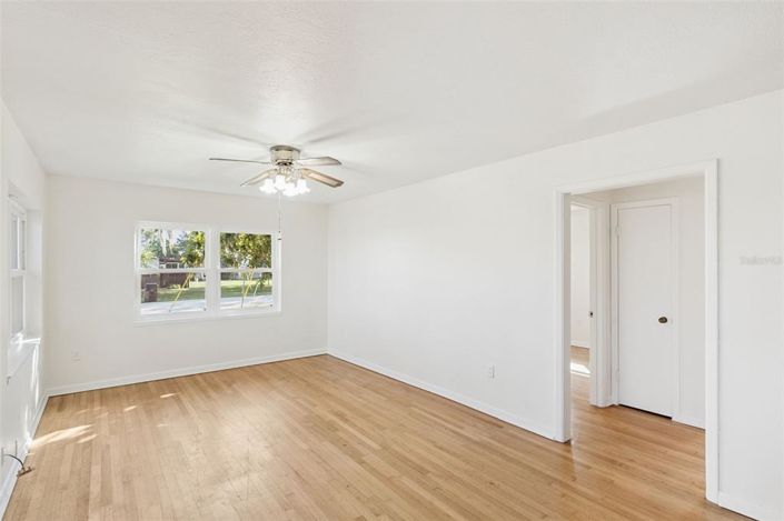 Image No.12-2 Bed Property for sale