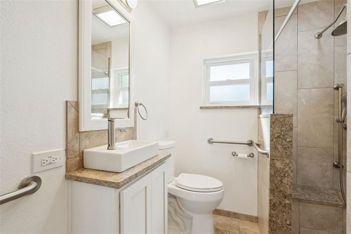 Image No.19-2 Bed Property for sale