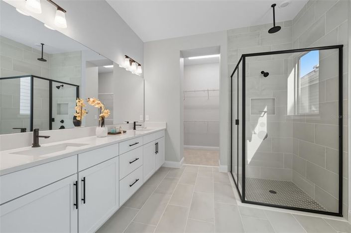 Image No.23-4 Bed Property for sale