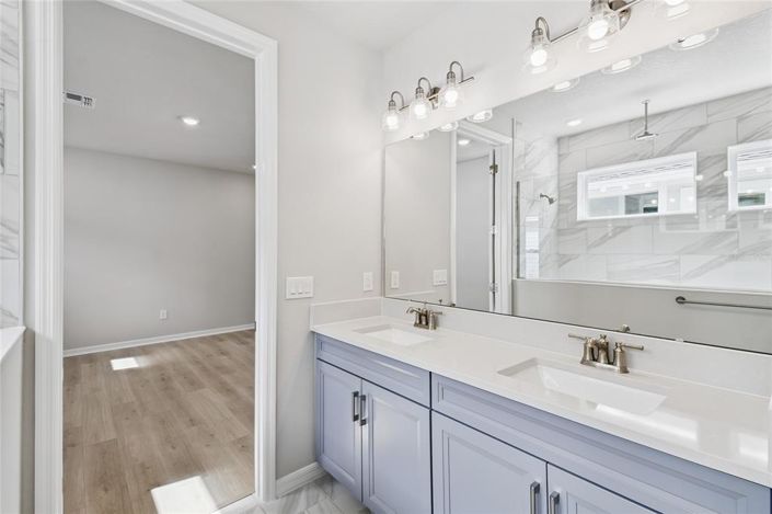 Image No.24-3 Bed Property for sale