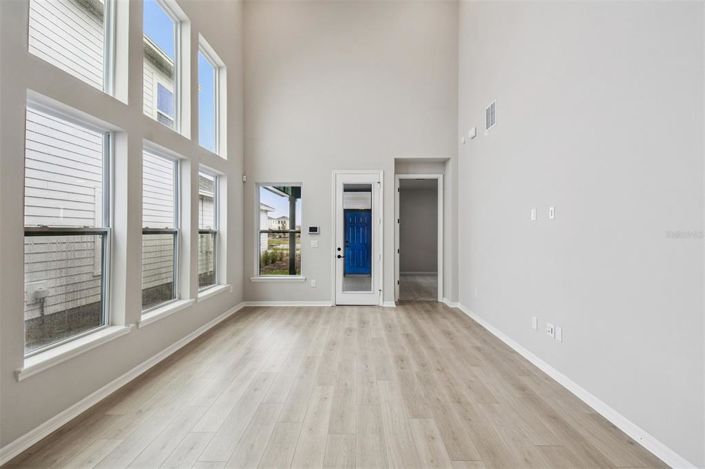 Image No.17-3 Bed Property for sale