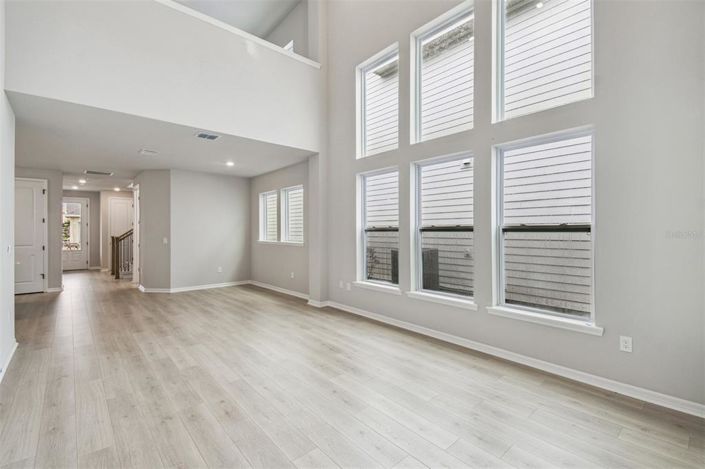 Image No.18-3 Bed Property for sale