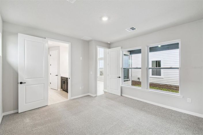 Image No.25-3 Bed Property for sale