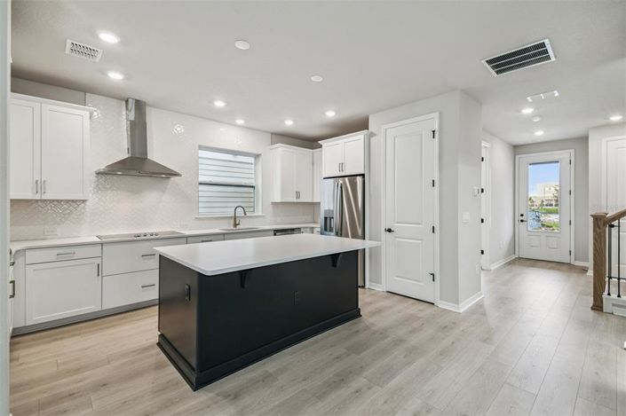 Image No.7-3 Bed Property for sale