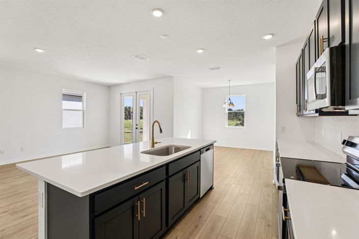 Image No.13-4 Bed Property for sale