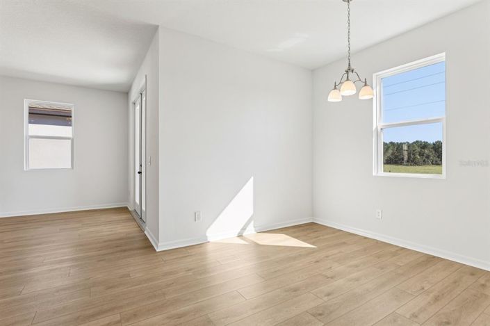 Image No.18-4 Bed Property for sale