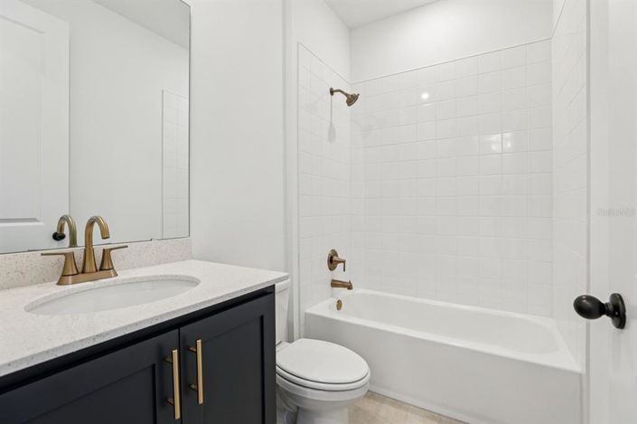 Image No.26-4 Bed Property for sale