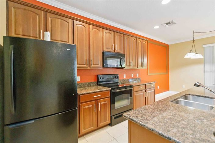 Image No.10-3 Bed Apartment for sale