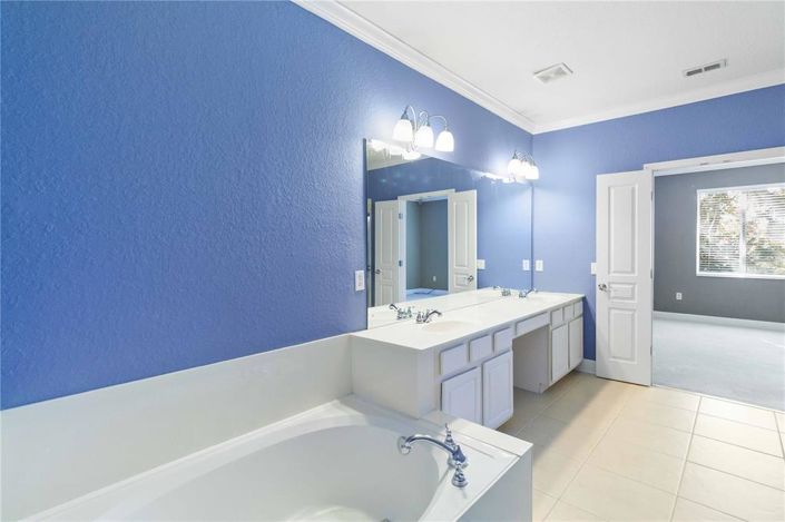 Image No.18-3 Bed Apartment for sale