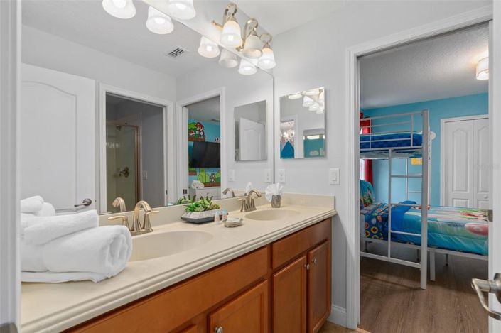 Image No.30-Propriété de 6 chambres à vendre à Davenport