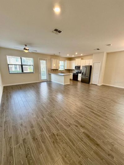 Image No.3-3 Bed Townhouse for sale