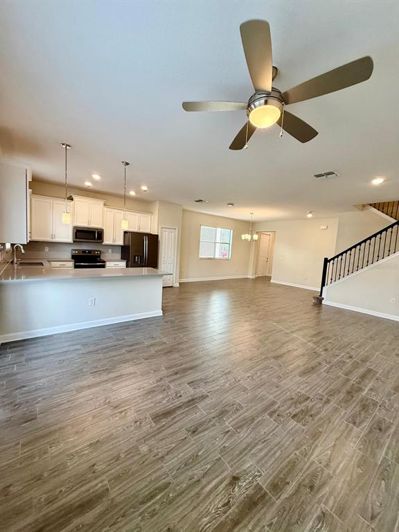 Image No.6-3 Bed Townhouse for sale