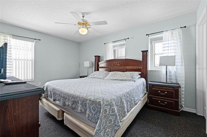 Image No.28-7 Bed Property for sale