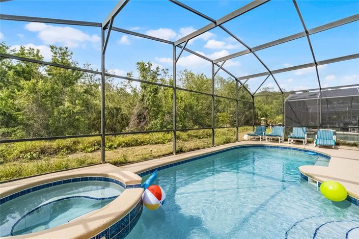 Image No.38-7 Bed Property for sale