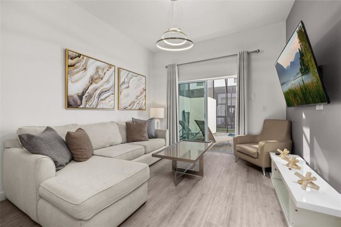 Image No.14-4 Bed Townhouse for sale