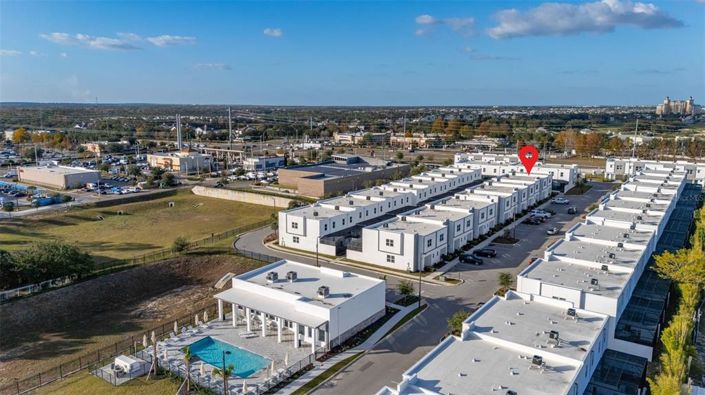 Image No.27-4 Bed Townhouse for sale