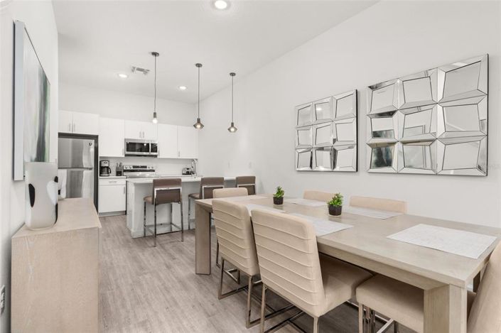 Image No.3-4 Bed Townhouse for sale