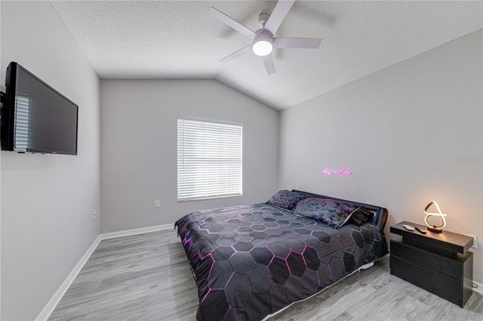 Image No.16-4 Bed House for sale