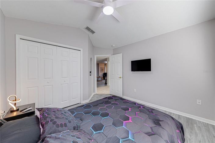 Image No.19-4 Bed House for sale