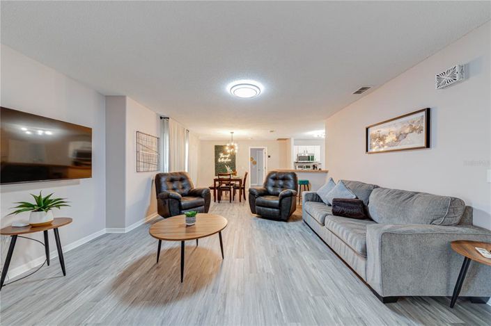 Image No.24-4 Bed House for sale