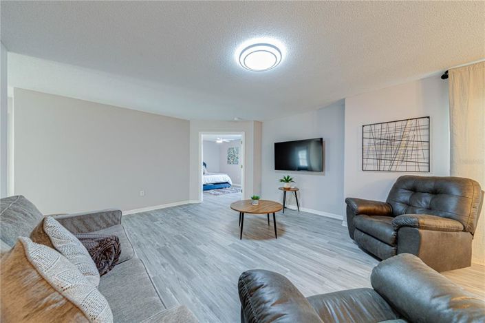 Image No.26-4 Bed House for sale