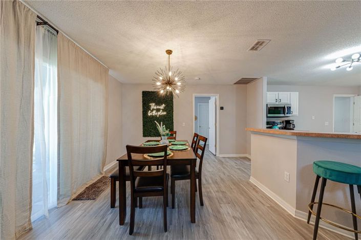 Image No.27-4 Bed Property for sale