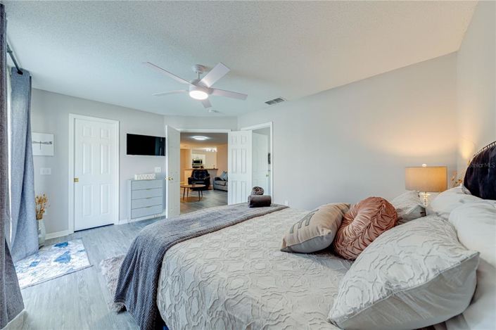 Image No.37-4 Bed House for sale