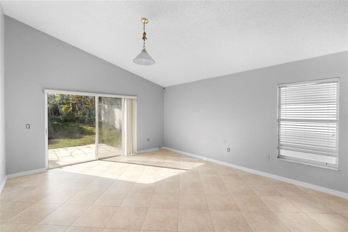 Image No.13-4 Bed House for sale