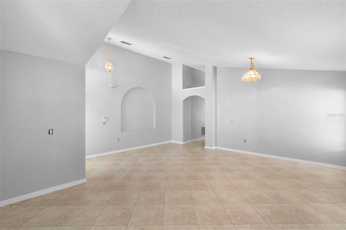 Image No.31-4 Bed House for sale