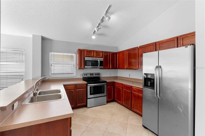 Image No.37-4 Bed House for sale